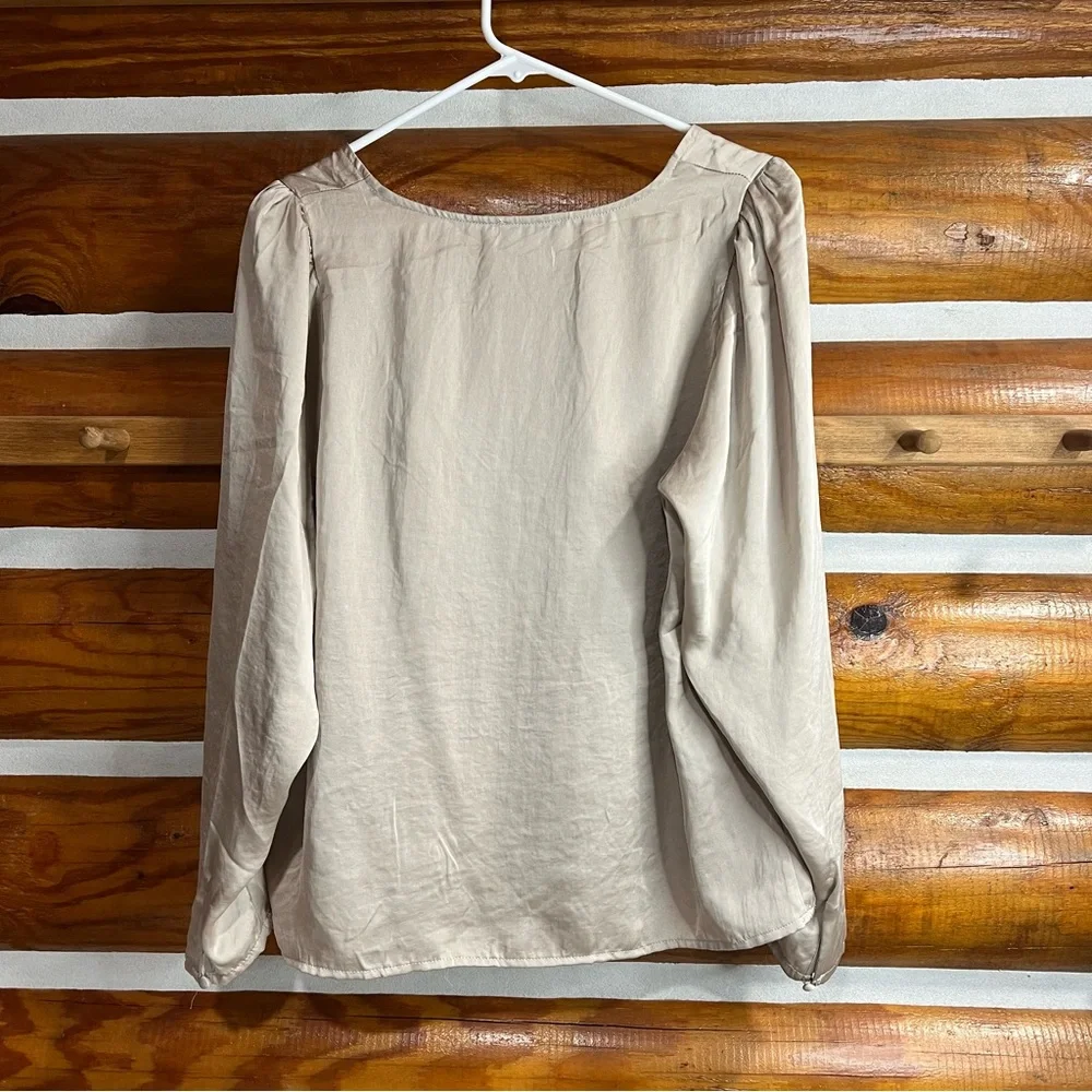 Carmen Marc Valvo Tan Women’s Blouse Large‎ - Picture 4 of 5